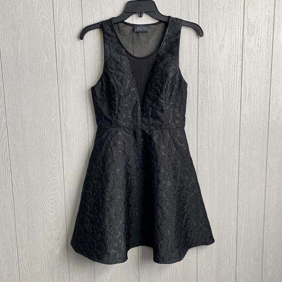 ASTR Black Sleeveless Dress Size Small - Picture 1 of 5